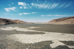 مردم و صنایع باید الگوی مصرف آب خود را تغییر دهند