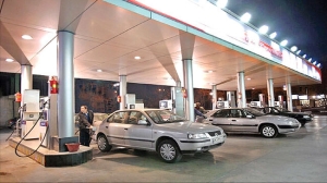 مصرف ۱۲.۵ میلیارد لیتر بنزین در کشور معادل 50 هزار استخر المپیک