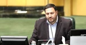 شرایط عرضه سهام شرکت ملی نفت در بورس به‌دلیل تحریم‌ها وجود ندارد