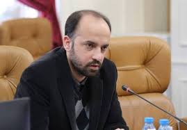 نگاه افراطی و تفریطی به موضوع بنزین به کشور آسیب زده است